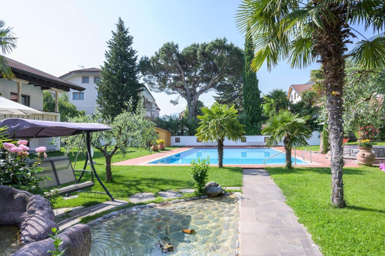 Glanzhof Hotel & Apartments Marlengo Luaran gambar